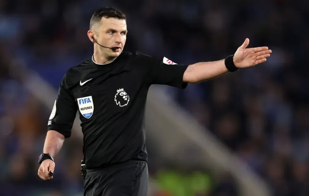 Referee